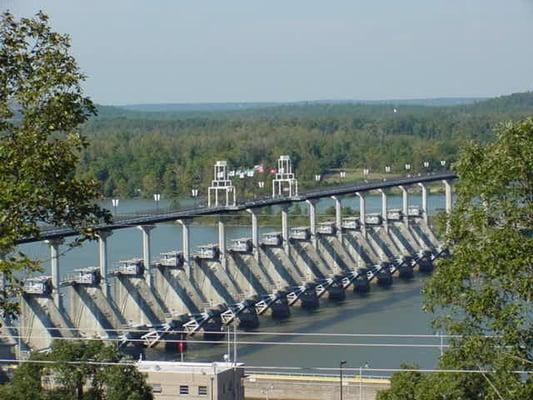 Big Dam Bridge, longest pedestrian/cycling bridge in U.S. built for that purpose.