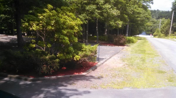 Custumer wanted mulch beds around her shrubs.