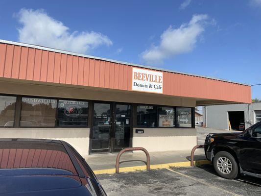 Beeville Donuts and Cafe