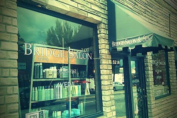 Bridge Salon