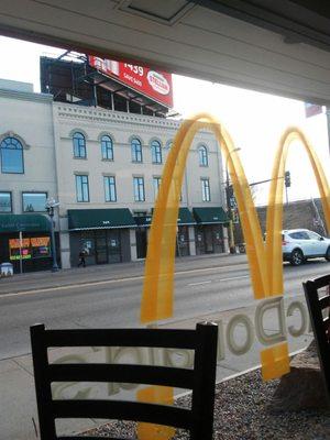 This is a picture of the CORRECT mcdonalds