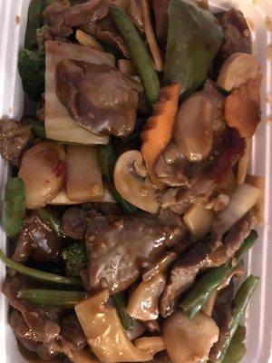 Szechuan spicy beef with veges (flower beef)