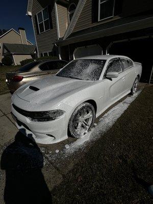 Exterior foam bath