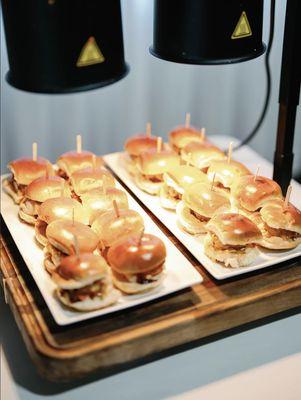 Take a bite out of deliciousness at our slider station: perfectly crafted mini burgers with big flavors.