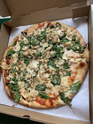 Mashroom and spinach pizza