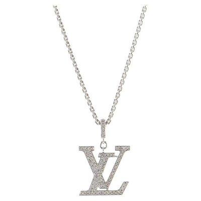 Special order: LV pendant with chain.