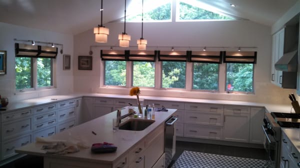 Nice kitchen lighting scheme.