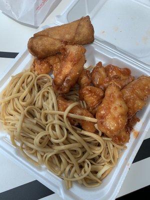 Spicy chicken w/ Lo mein and egg roll.... their spicy chicken is all white meat chicken and delicious!