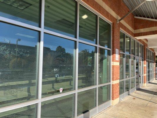 commercial window cleaning