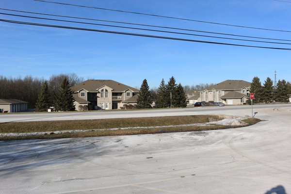 Hawthorne Meadows has 6 eight family buildings.