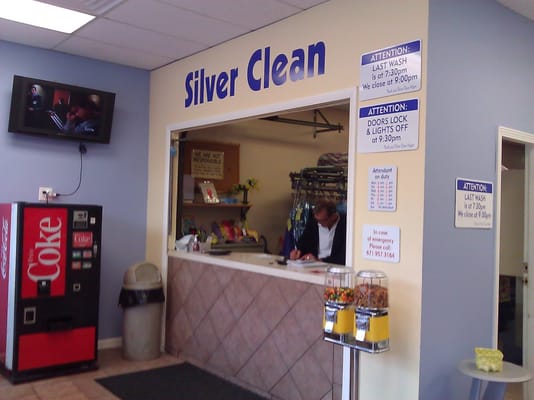 Silver Clean New Counter Look