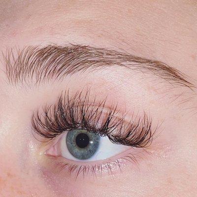 Natural light weight lashes