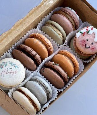 12pc Holiday Tasting Box (creme brûlée, cookie butter s'mores, peppermint brownie, churro, Mexican hot cocoa, cookies & creme)