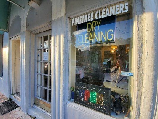 Side Door @ Pine Tree Cleaners + Laundry #pinetreelaundry