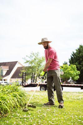 Professional edging with a killer hat