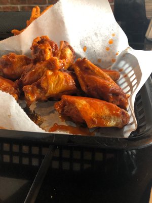 Buffalo 10 Bone-In Wings Combo with Sweet Potato Fries