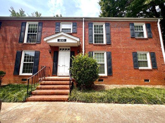 Elmhurst One Bedroom Gardens