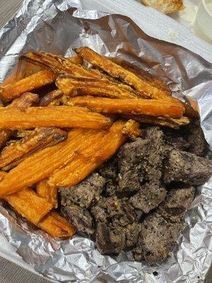 Steak bites & sweet fries