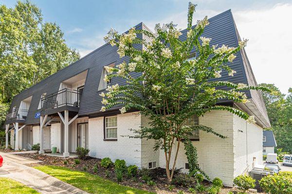 Exterior of Pines at Lawrenceville Apartments