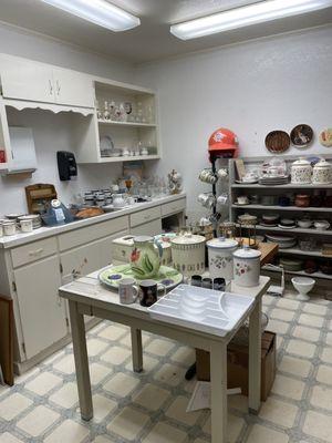 Tableware room