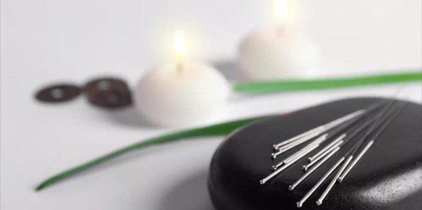 Acupuncture for pain, reduce stress, better sleep, manage menopause symptoms and boosting immune system .