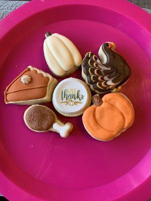 Thanksgiving mini cookies! So sweet, perfect mini size