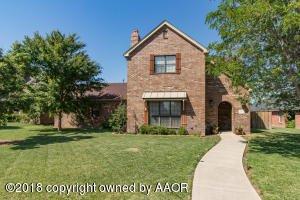 Beautiful home in an established neighborhood.