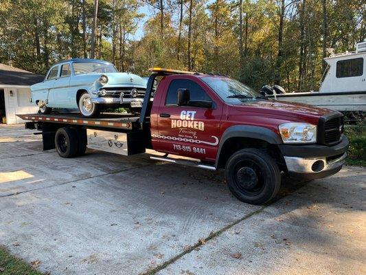 Need Emergency Towing? Call us!