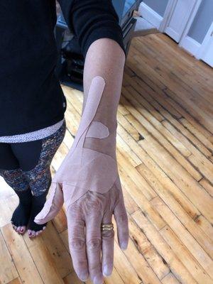 Special Services: Kinesiotaping, Nutrition & Aromatherapy