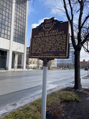 Site of First Wendy's Restaurant Historical Marker