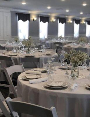 The Grove - your linen and dishware choices set the tone in this simply elegant reception hall.