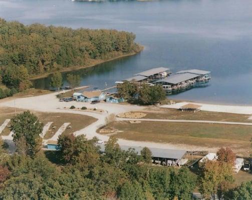 Box Hound Marina, Resort and RV Park offers exceptional leisure opportunities for the entire family...