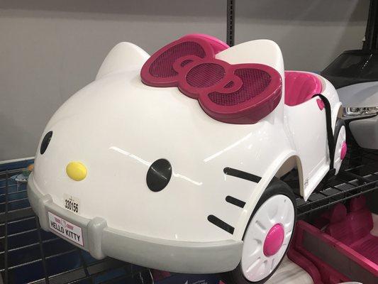 Hello Kitty Car