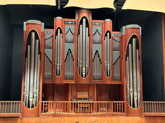 Beautiful and massive pipe organ.