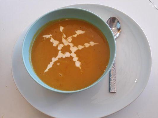 Perfect for today , a chill in the air - Butternut squash soup ! Amazing   #henrystakeoutdelish