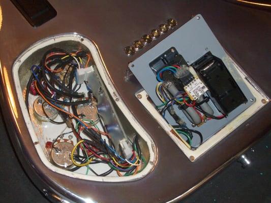 Sustainer and midi xy pad guts in Hoertt custom