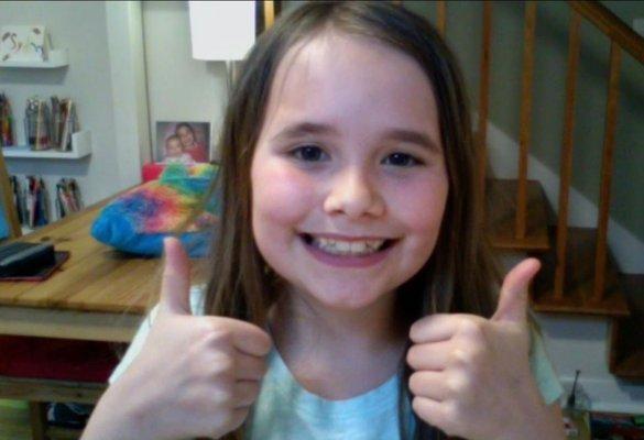 Thumbs up for Lola's online learning!