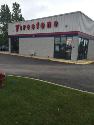 Front of Firestone of Sterling Heights