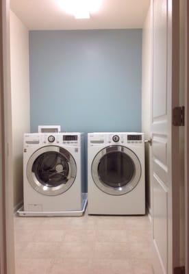 Laundry Room Make Over