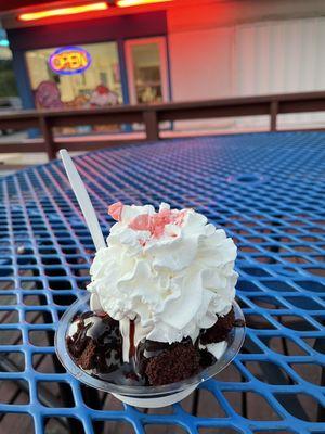 Brownie fudge sundae with soft serve!