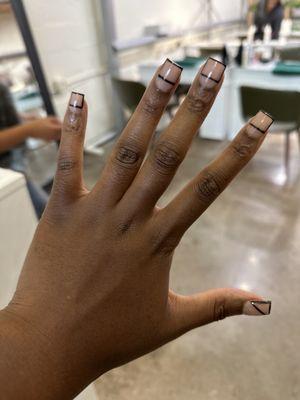 Cute simple nails she freestyled on me.