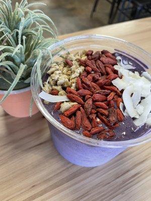 Açaí Y'all smoothie bowl