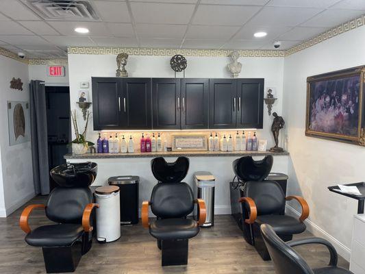 GLAMOUR AND STYLE SALON