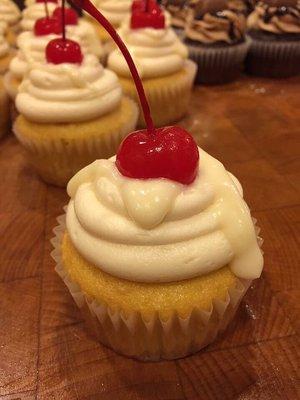 Pineapple Upside Down Cupcakes