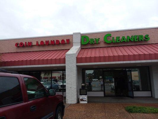 Sudzy's Coin Laundry & Dry Cleaning