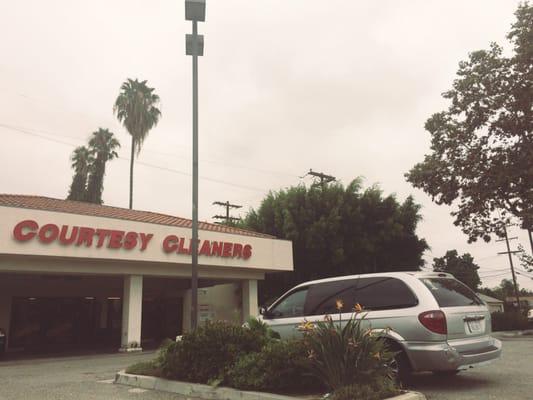 Courtesy Cleaners in #Compton , Great service!