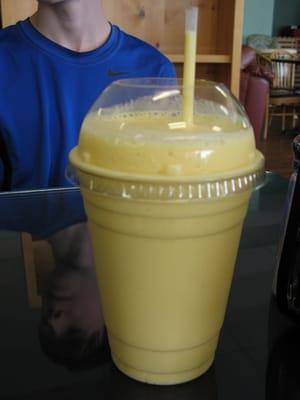 Mango smoothie