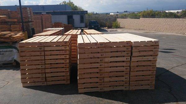 Aerospace industry pallets