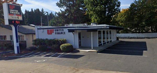 United Finance Gladstone