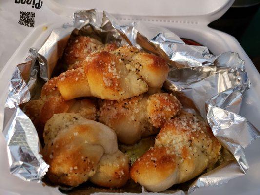 Order of garlic knots